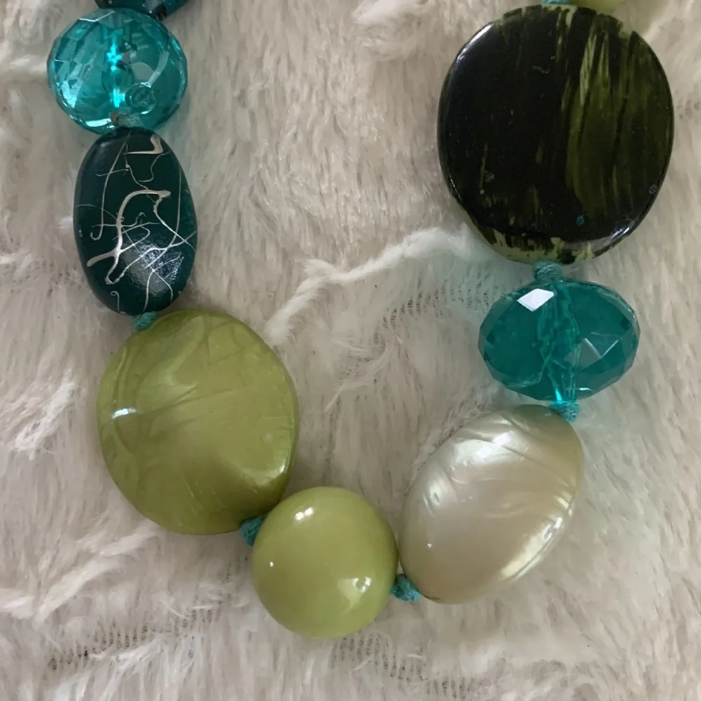 Necklaces, one multi color beads.Second are beautiful green color. ‎       B21
